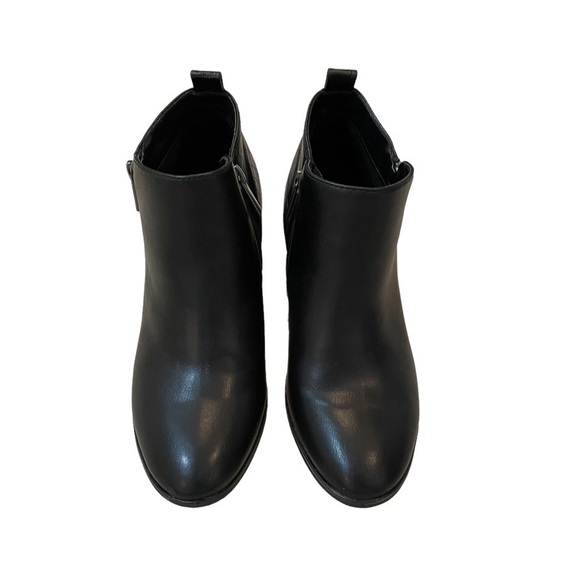 Eva & Zoe Women's Size 7 Black Zip Up Booties Ankle Boots Faux Leather - Picture 5 of 9